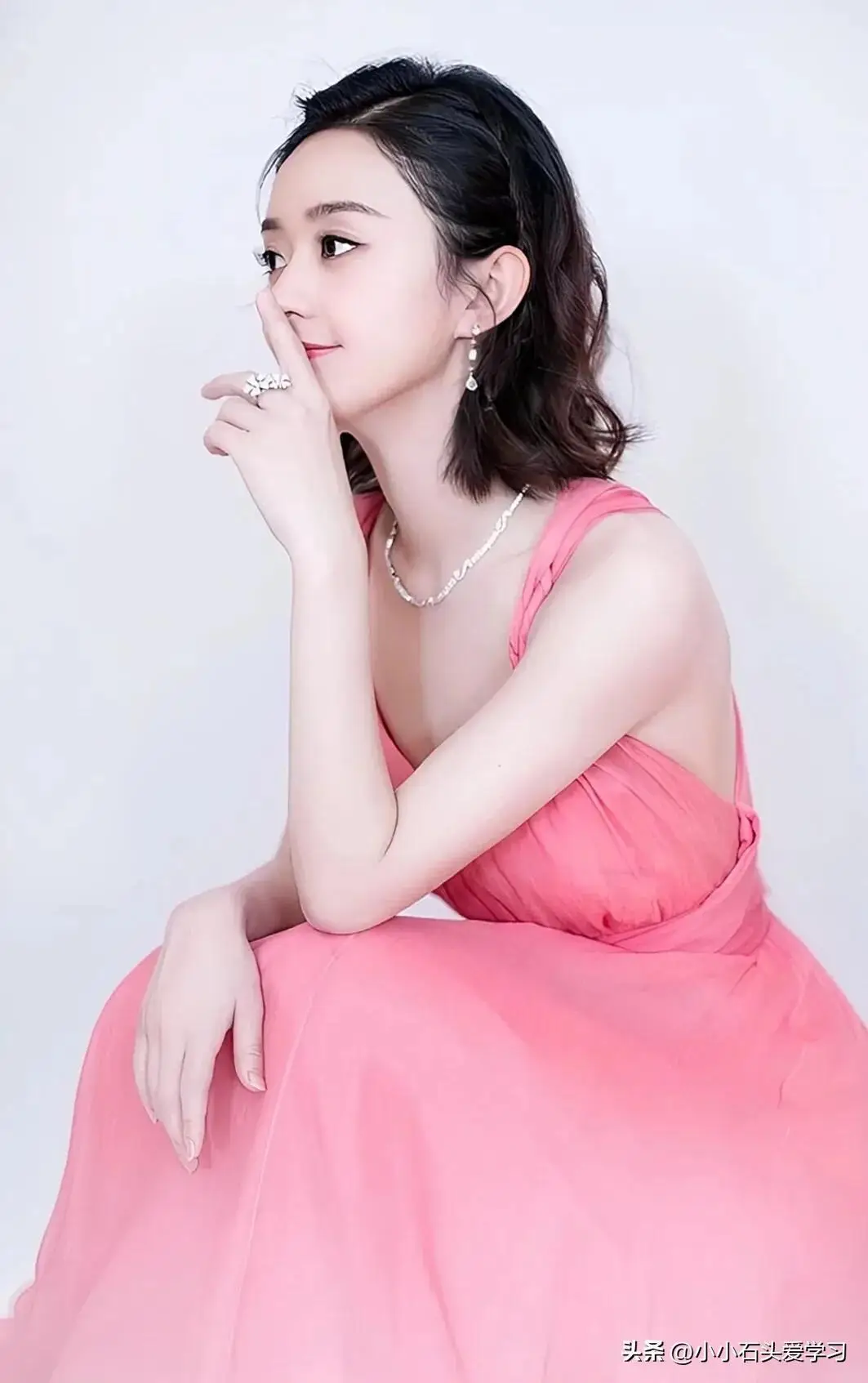 赵丽颖青云志是哪一年播出的_赵丽颖青云志救场知乎_赵丽颖代言青云志手游