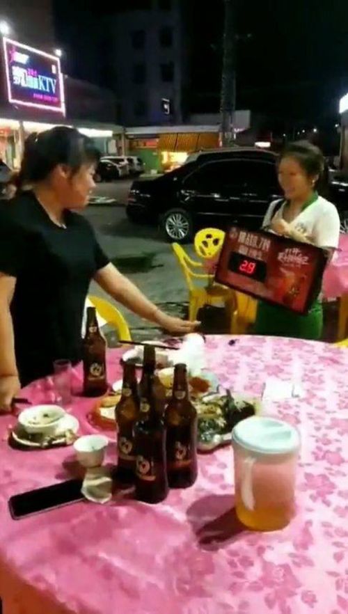酒桌上小游戏,趣味小游戏助你轻松互动